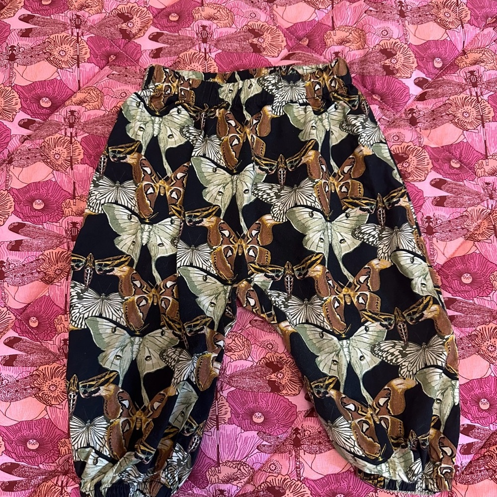 Kate Quinn moth pants